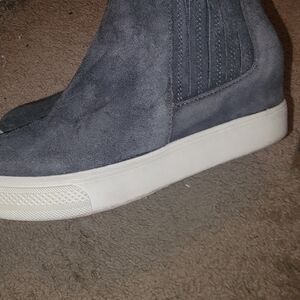 DOLCE VITA Gray Suede Women's CHELSEA BOOTIES